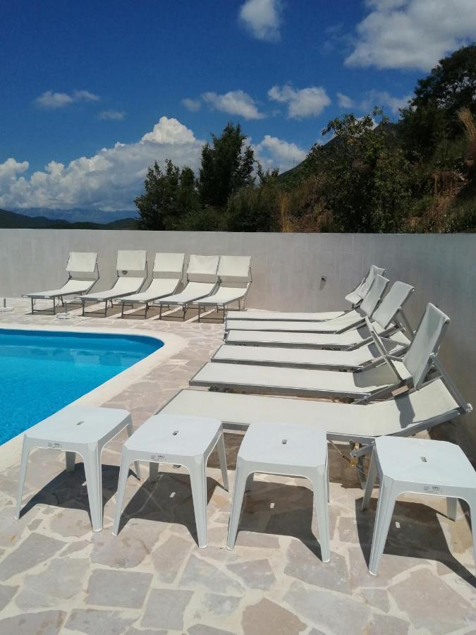 Apartmani In Budva Buitenkant foto