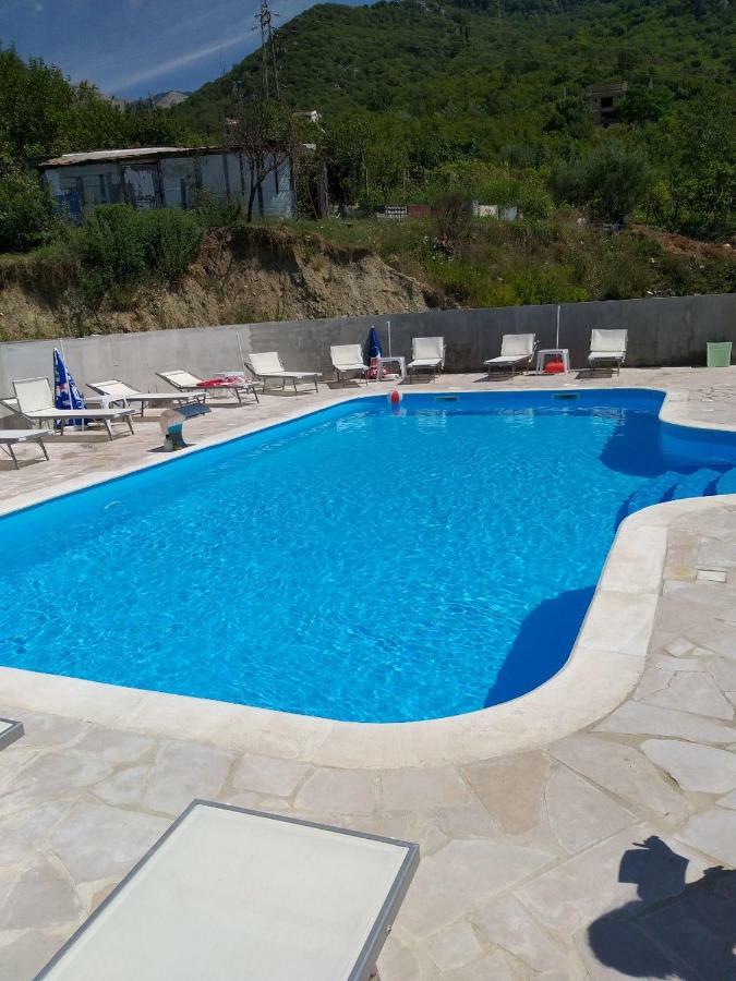 Apartmani In Budva Buitenkant foto
